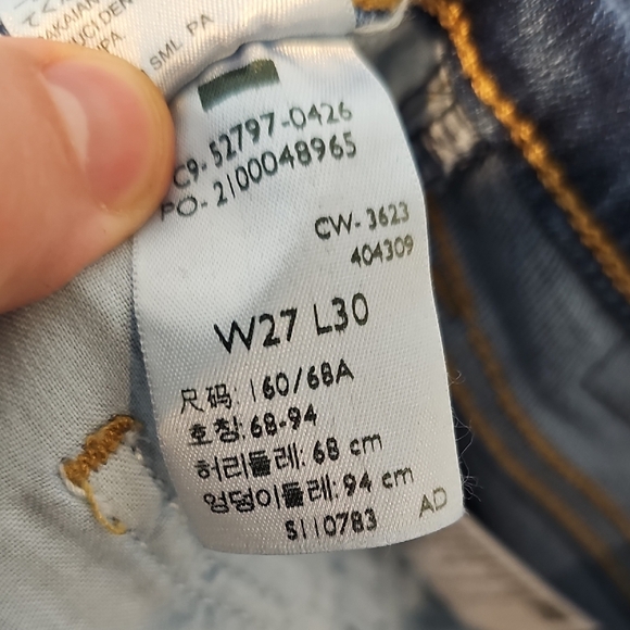 Levi's 720 Women's 28x30 High Rise Dark Blue Skinny Jeans - Picture 9 of 10